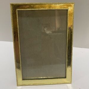 Isaac Mizrahi Gold Tone Picture Frame 4x6 Photo Metal Beaded Edge Easel Back